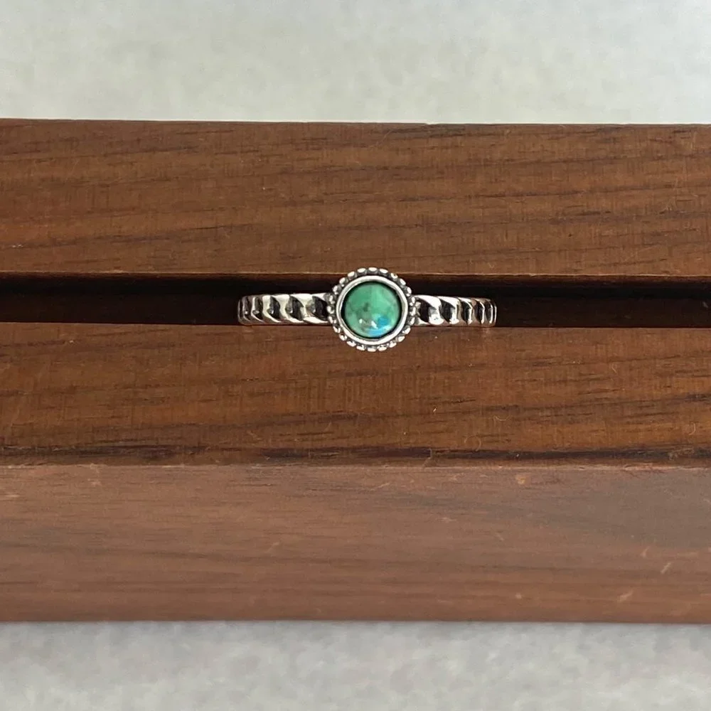 Sterling Silver 925 Dainty Minimalist Round Turquoise Twisted Band Ring Sz 5.25